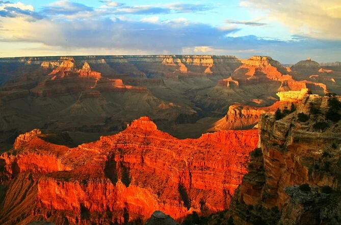 South-Rim-Sonnenuntergangstour in kleiner Gruppe mit Abendessen